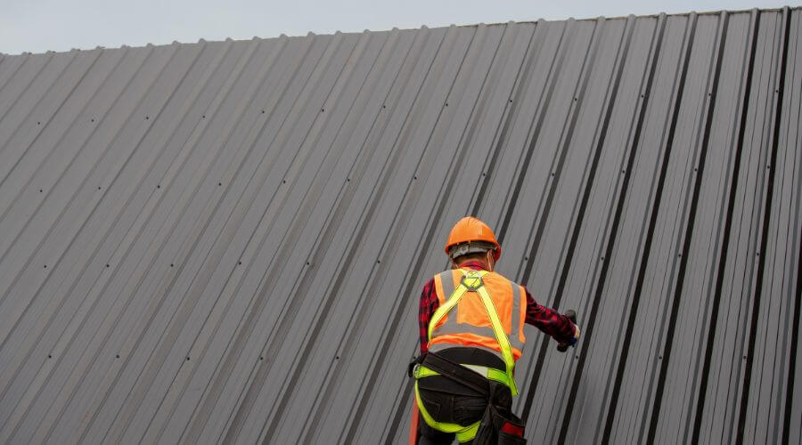 Professional metal roof installation services in Florida, NY
